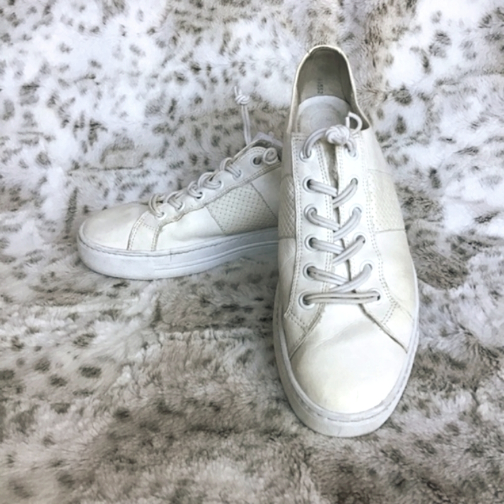 PETER GREEN Hadley Sneaker EUC